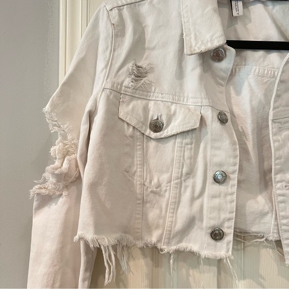 Zara Denim Jacket Womens Cropped White Raw Hem - Picture 10 of 11